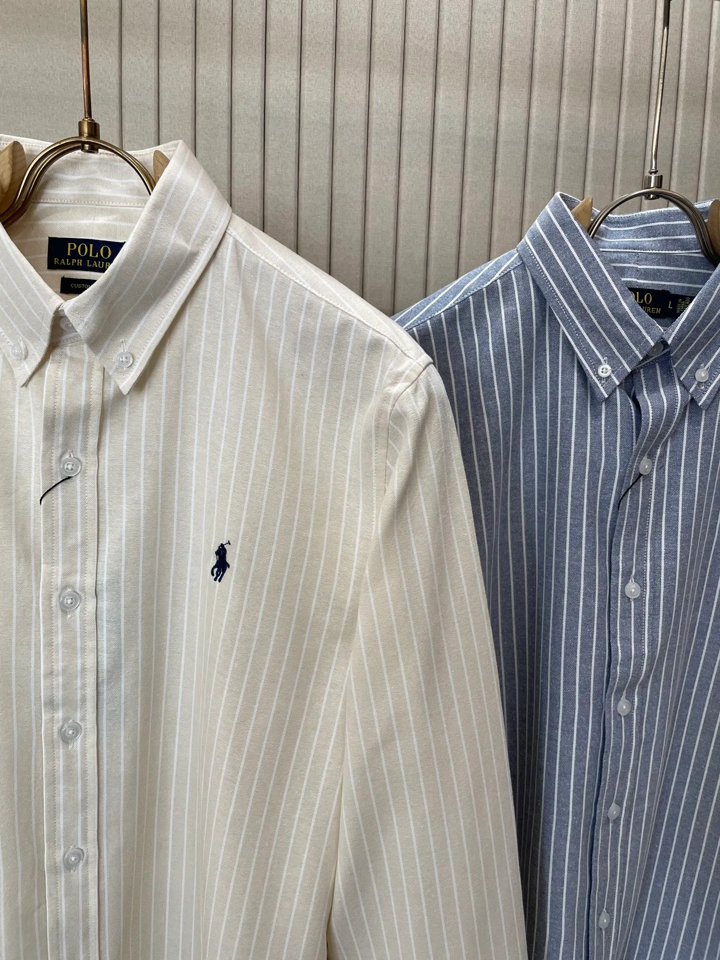 P220 🌸🌸🌸 POLO Ralph Lauren [High Quality] Classic shirt! The classic casual shirt made of pure cotton Oxford cloth has a unique design. It has a simple, clean and classic silhouette design. It is a versatile style that can be switched at will. The fabric feels soft and delicate, highly breathable, and is close to the skin and comfortable to wear. It can be worn alone as an inner layer. Its versatile performance is beyond your imagination! The upper body of the ready-to-wear is simple and classic yet elegant! Size:M-XXL